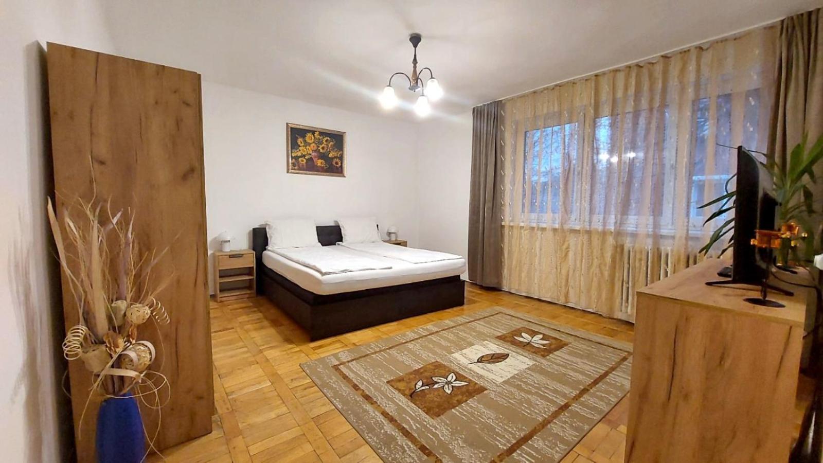 The Home Хунедоара Екстер'єр фото